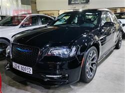 کرایسلەر 300